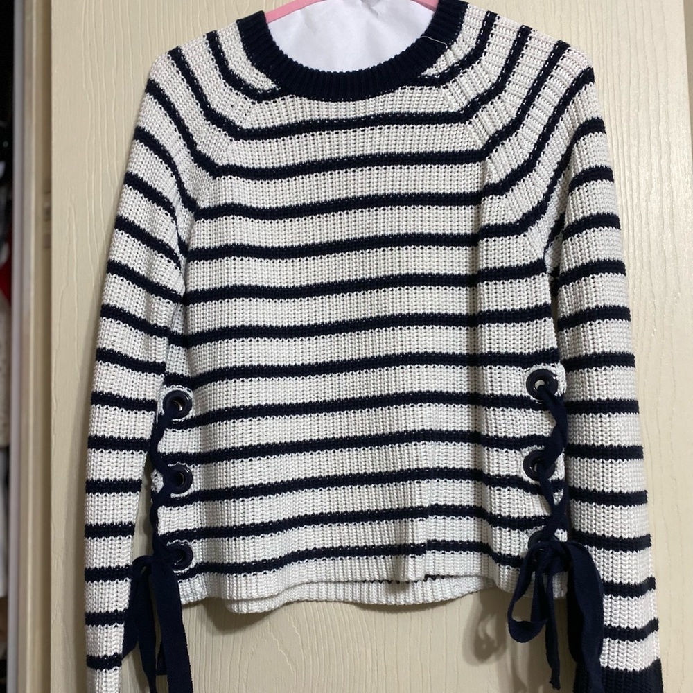 Cute cropped sweater from a boutique